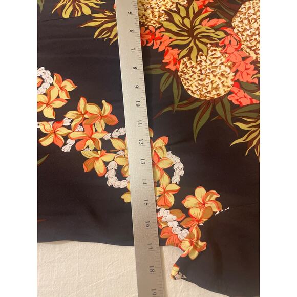 Hilo Hatties Women's Size Small Hawaiian  Original Pineapple Dress Floral - Picture 6 of 6